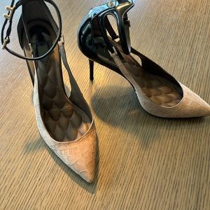 BRIAN ATWOOD- embossed tan suede & black leather pumps